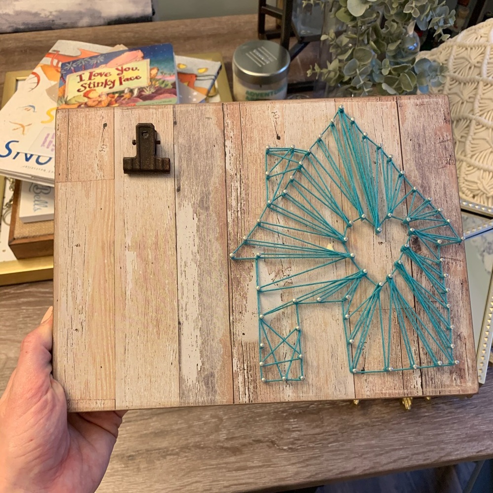 Cute Farmhouse Style String Art Frame